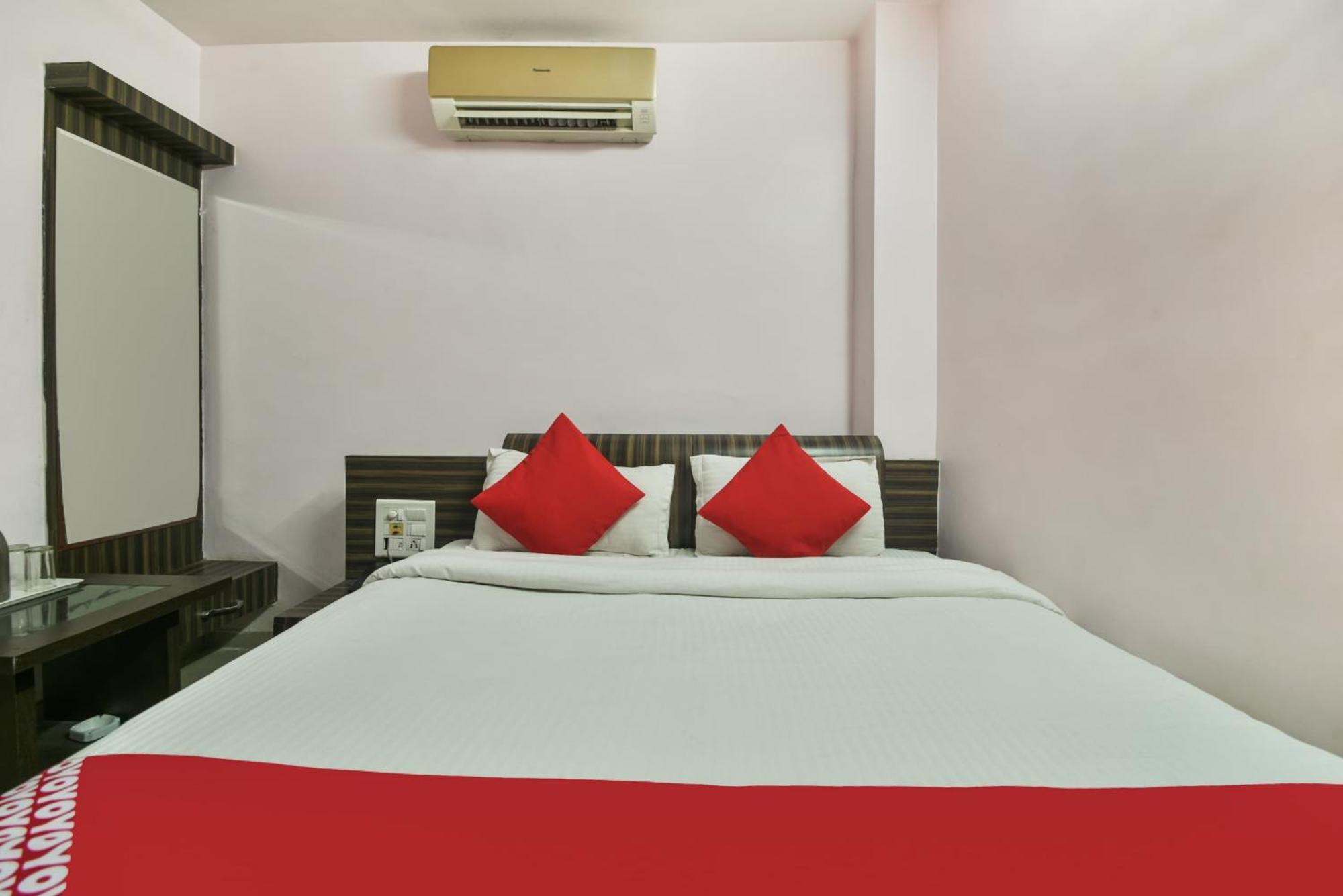 Oyo Hotel Ajanta Hamirgarh Eksteriør billede