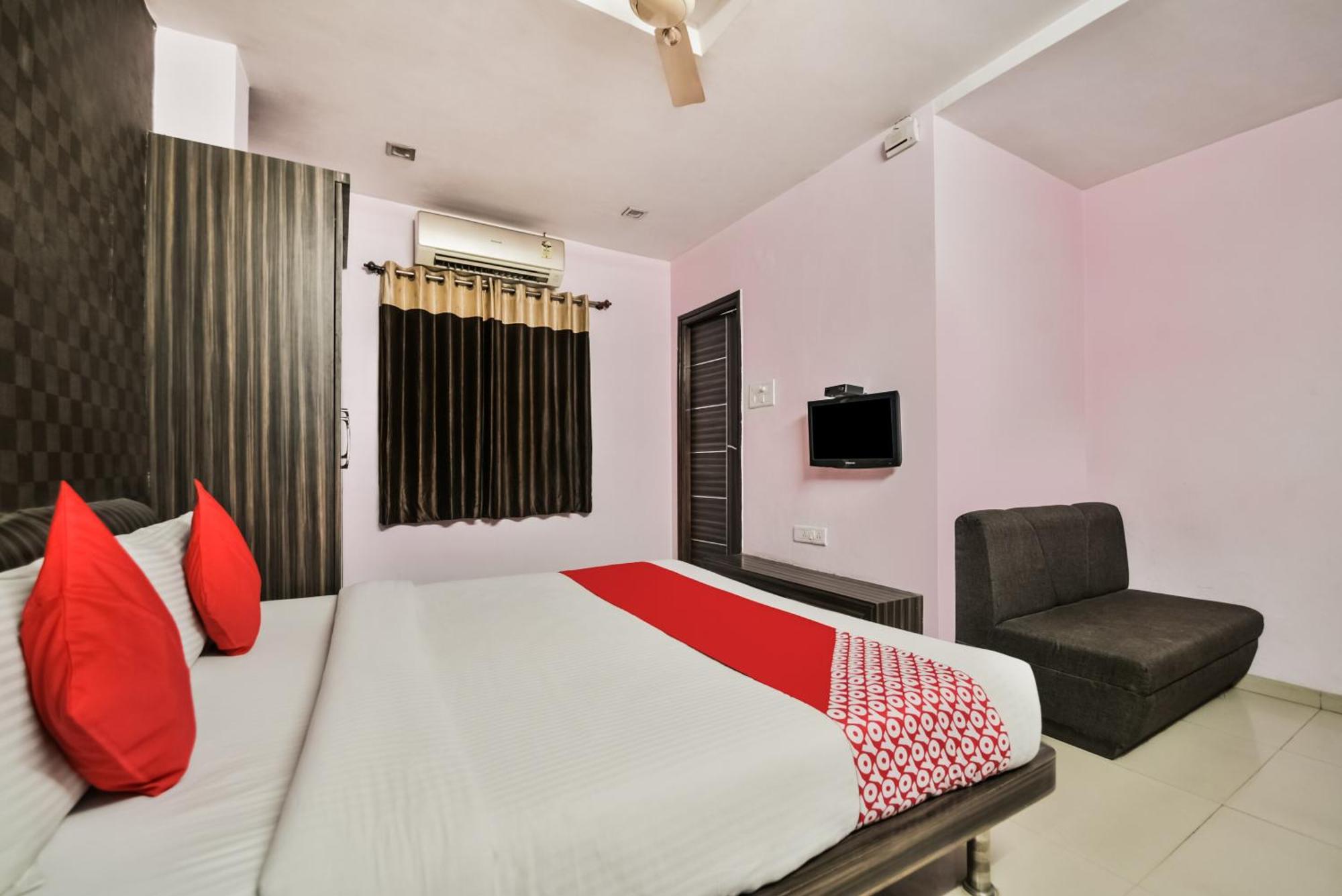 Oyo Hotel Ajanta Hamirgarh Eksteriør billede