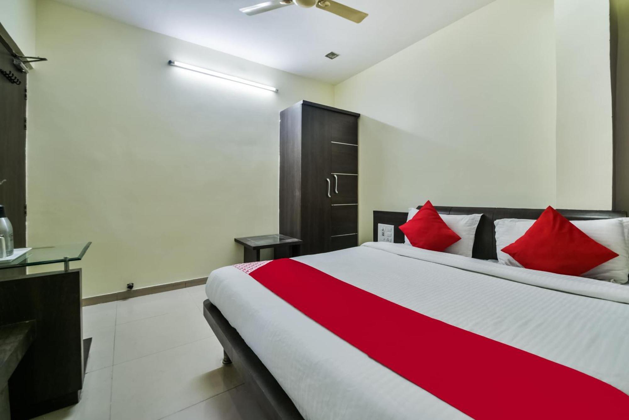 Oyo Hotel Ajanta Hamirgarh Eksteriør billede