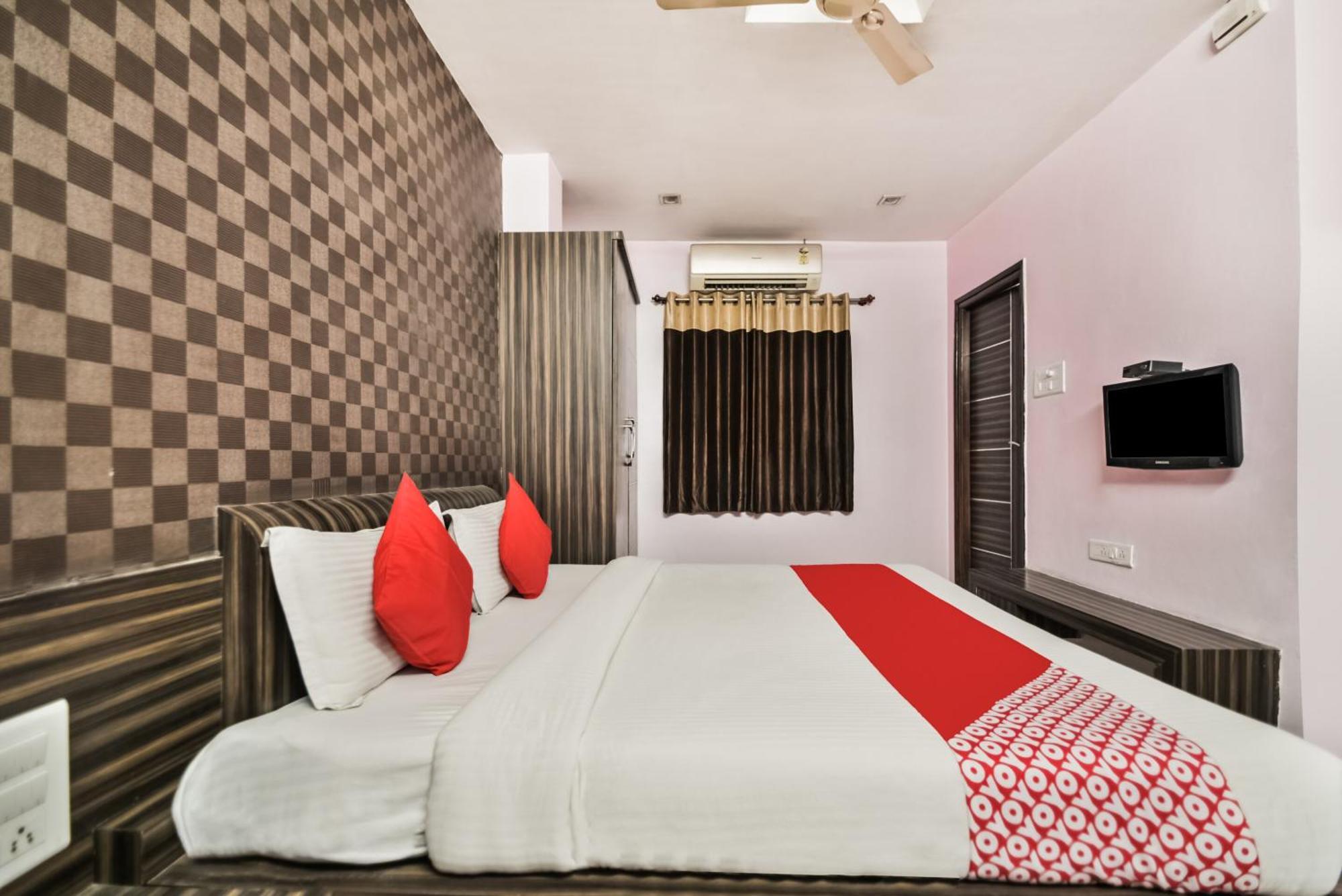 Oyo Hotel Ajanta Hamirgarh Eksteriør billede